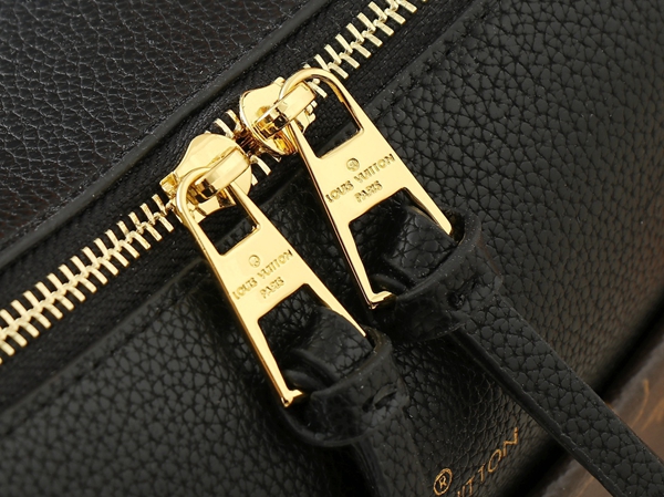 ルイヴィトンバッグ素材ディテール